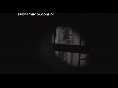 ❤️ Блонди е тајно снимена од воајер од соседството скриен зад шупливи тули ❤️ Порно фб кај нас ❌